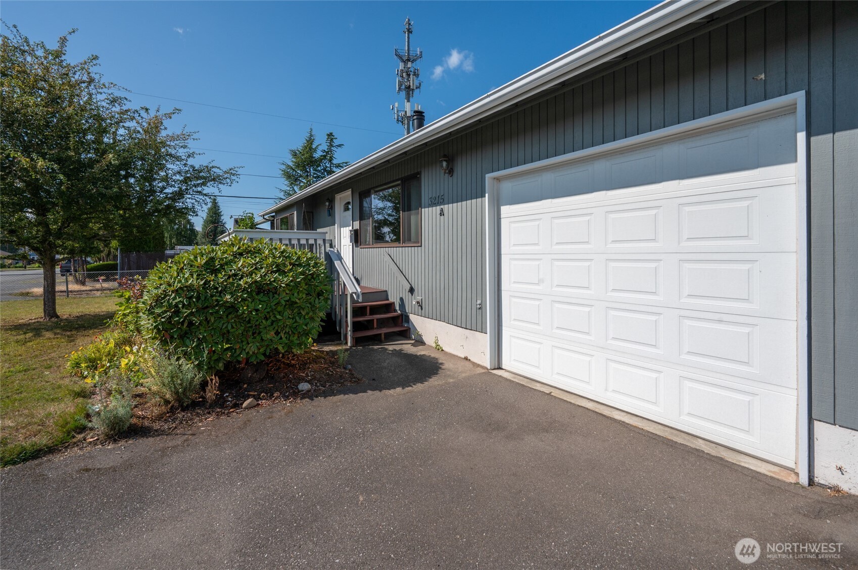 3215 21st Street A Property Photo 6