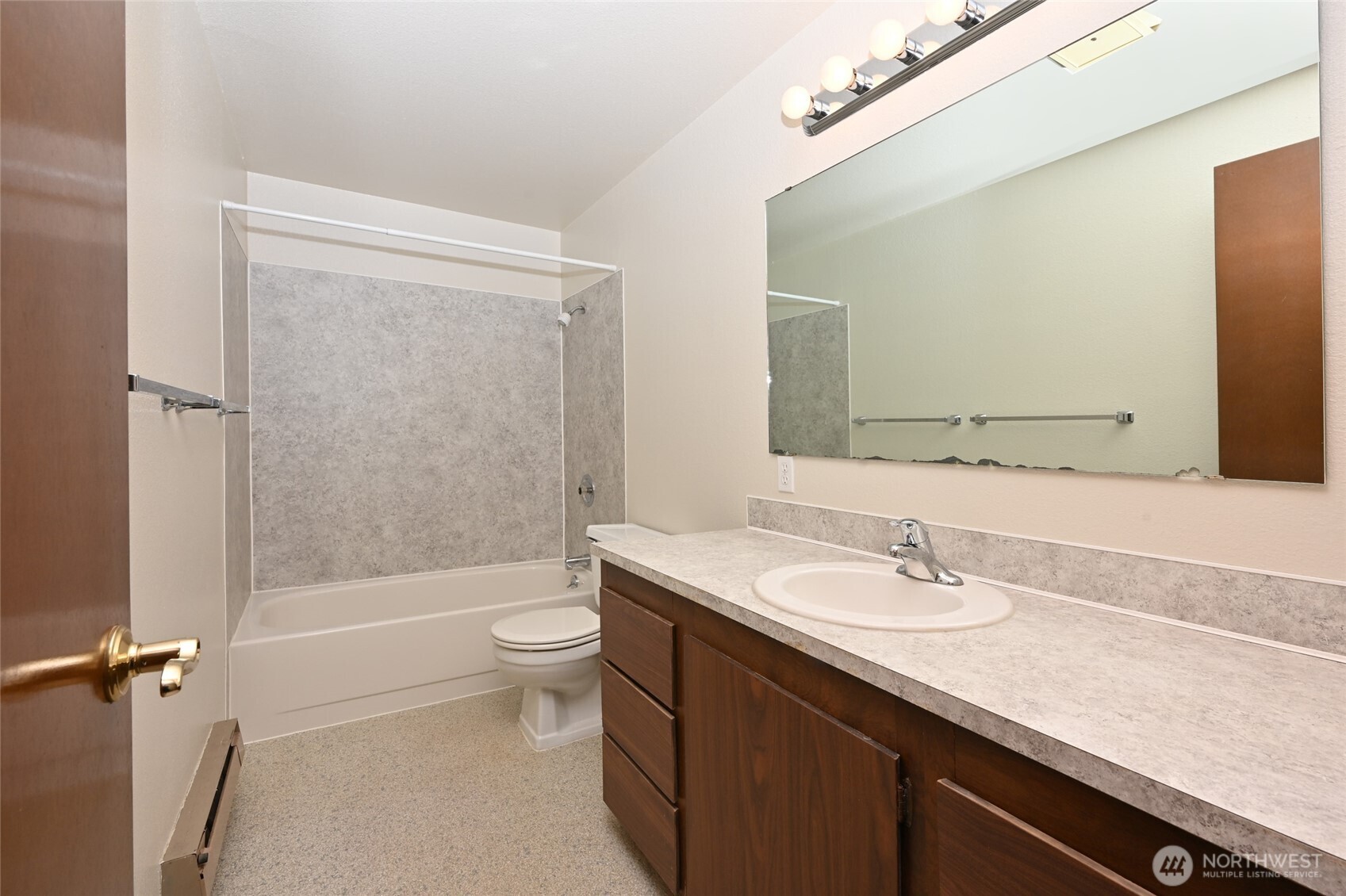 3215 21st Street A Property Photo 31