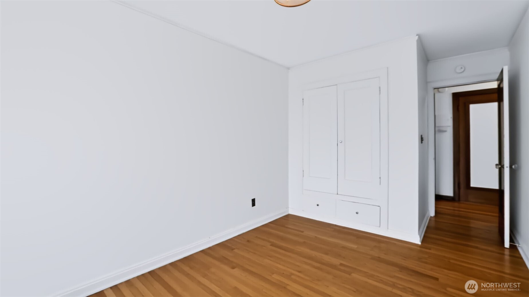 3121 Franklin Avenue 23 Property Photo 15