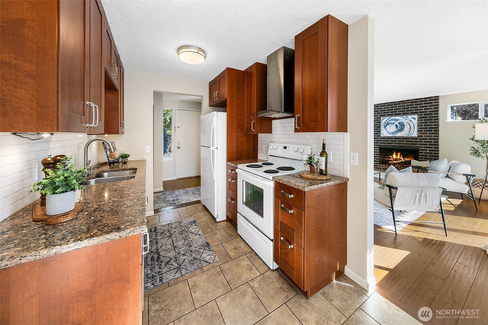 9031 Fremont Avenue Property Photo 10