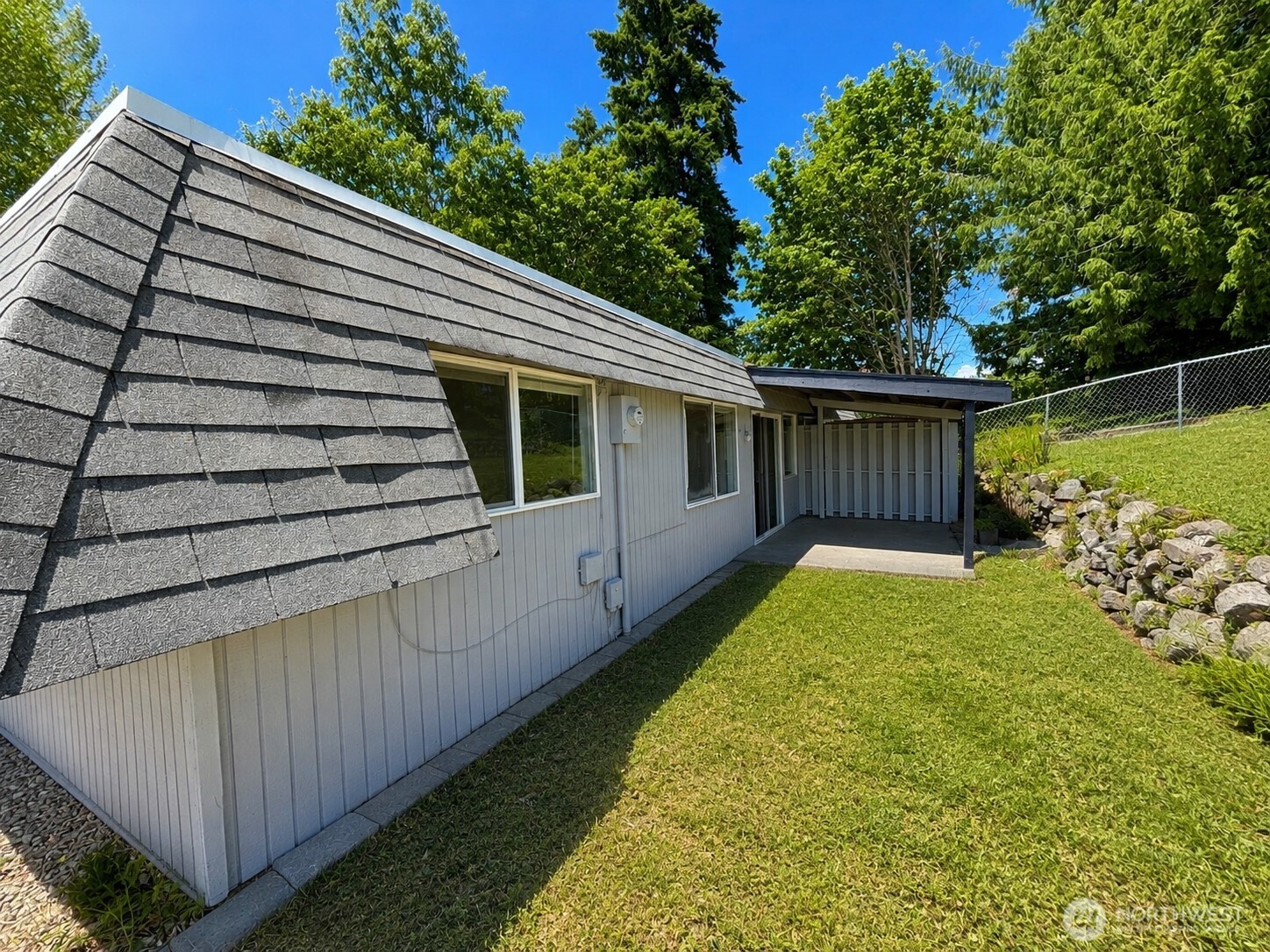2510 Fir Avenue Property Photo 4