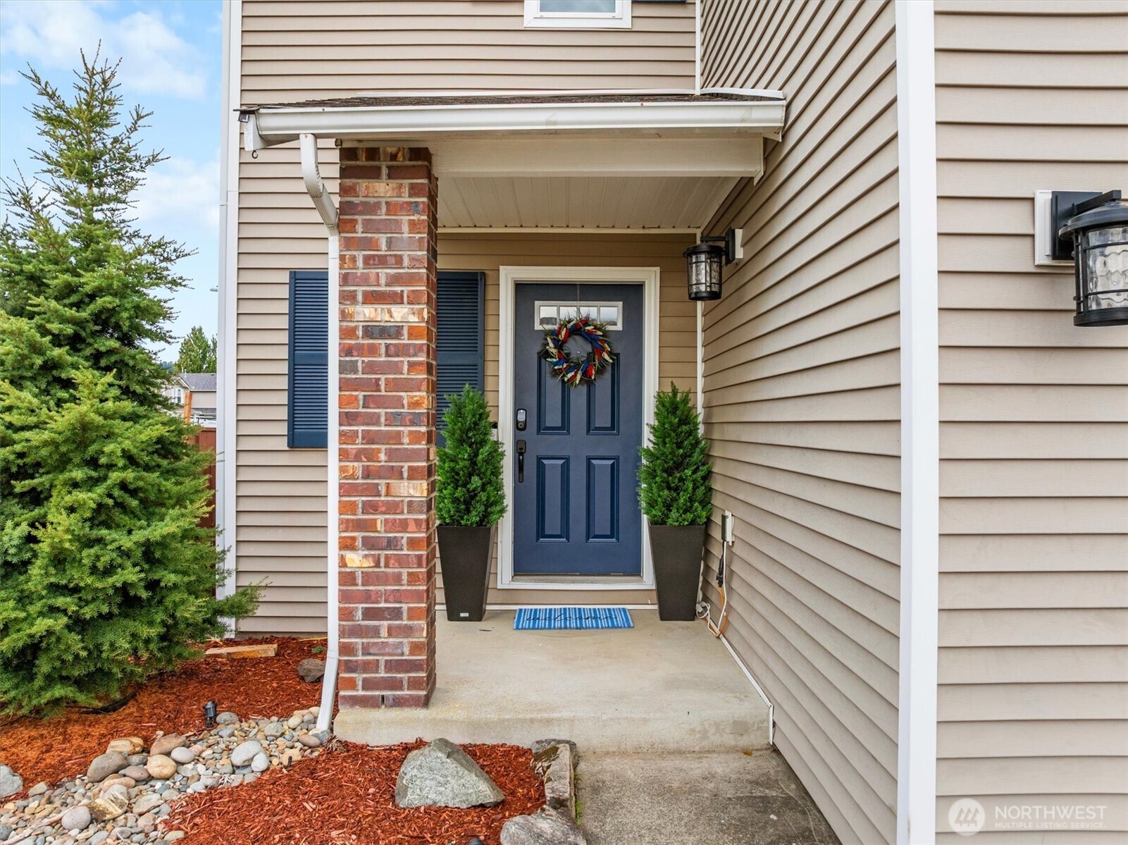 107 Voss Street Property Photo 2