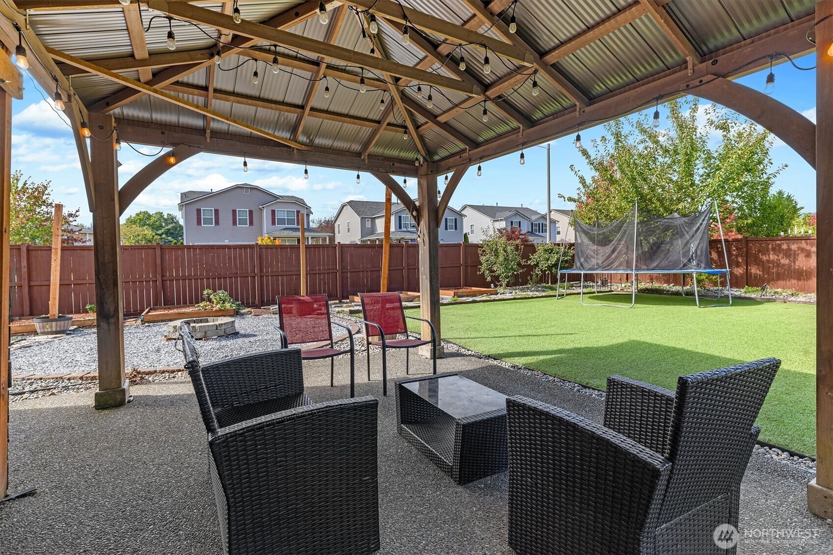 107 Voss Street Property Photo 32