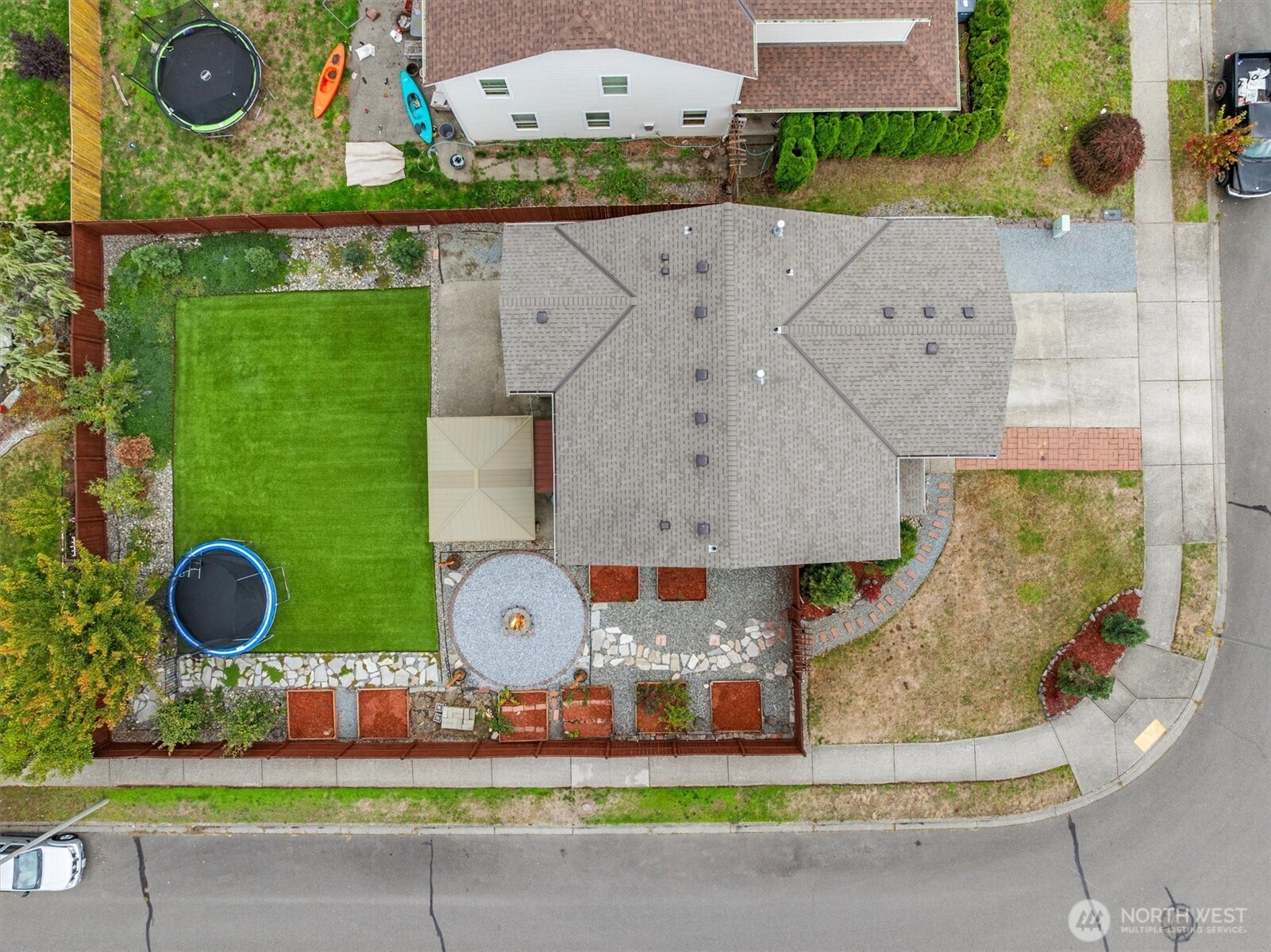 107 Voss Street Property Photo 33