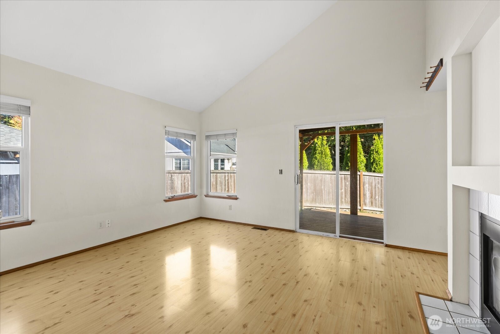 8319 1st Place Property Photo 6