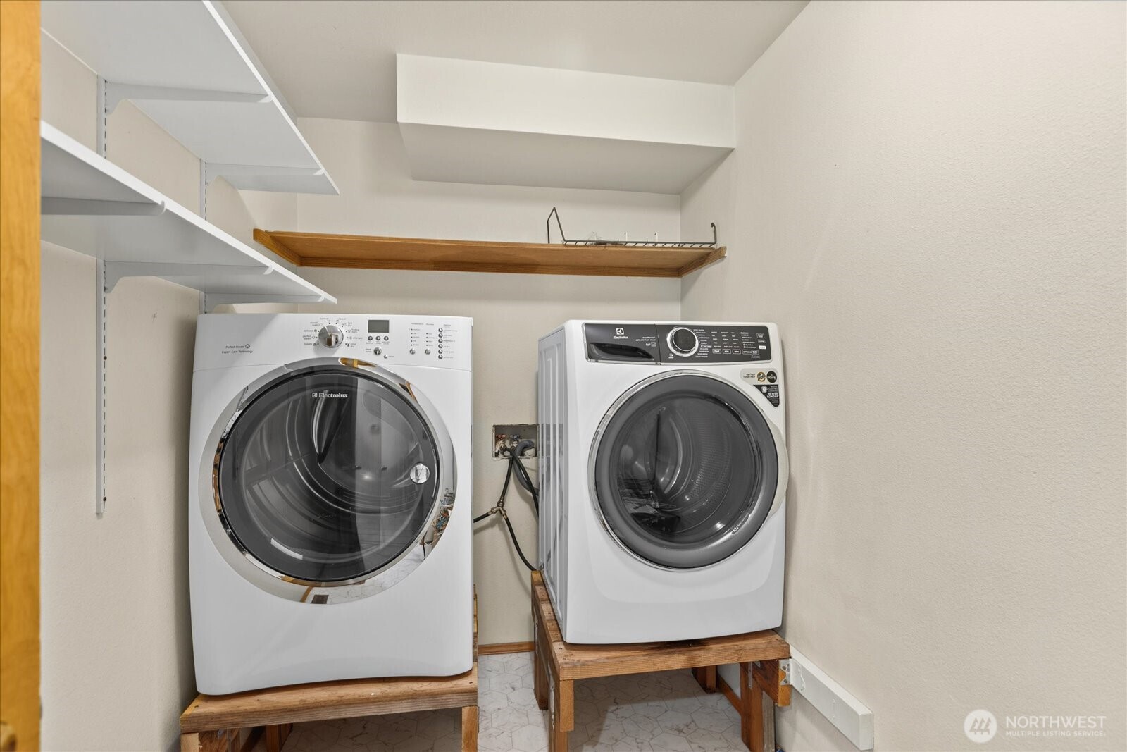 8319 1st Place Property Photo 13