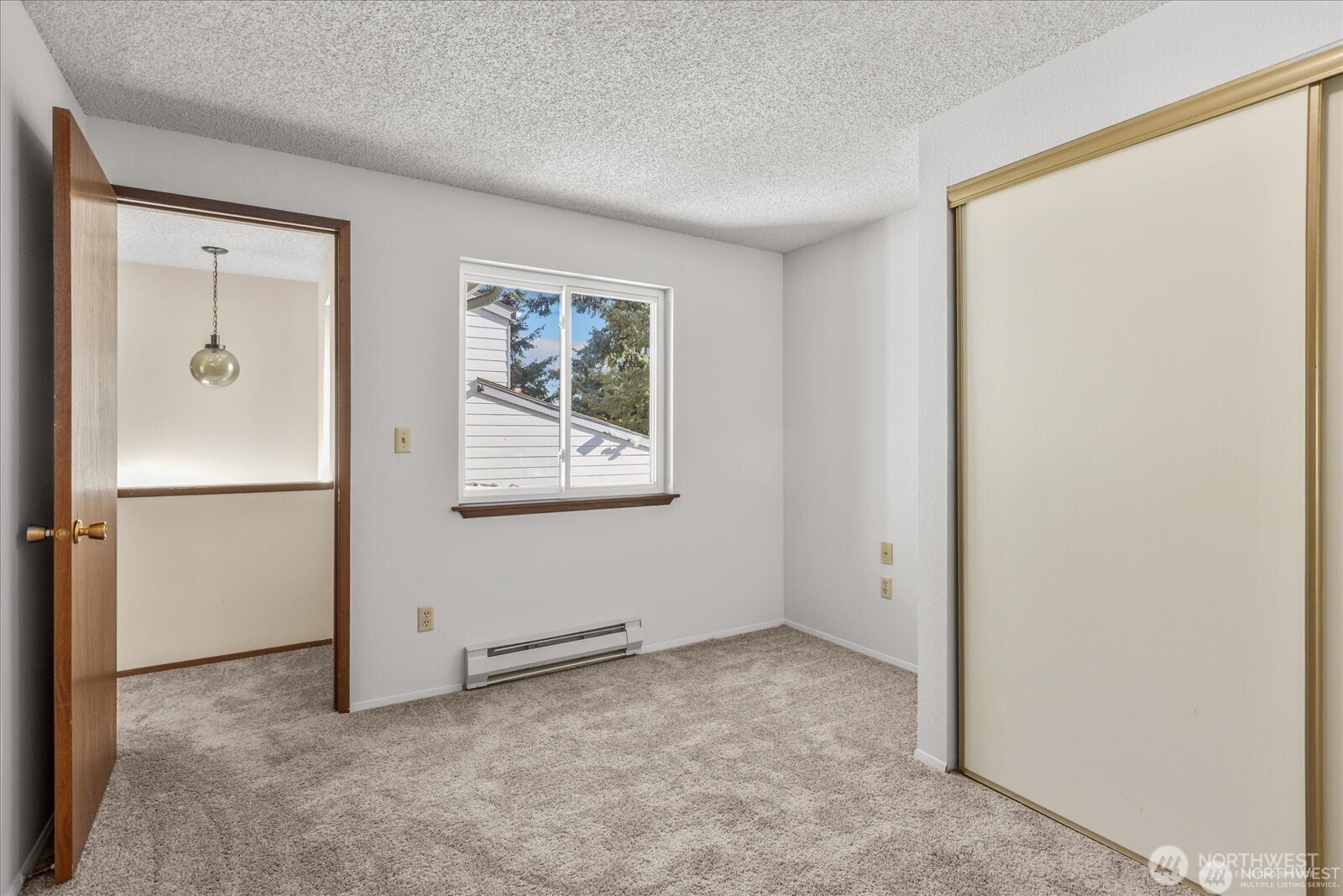 15914 3rd Place C Property Photo 20