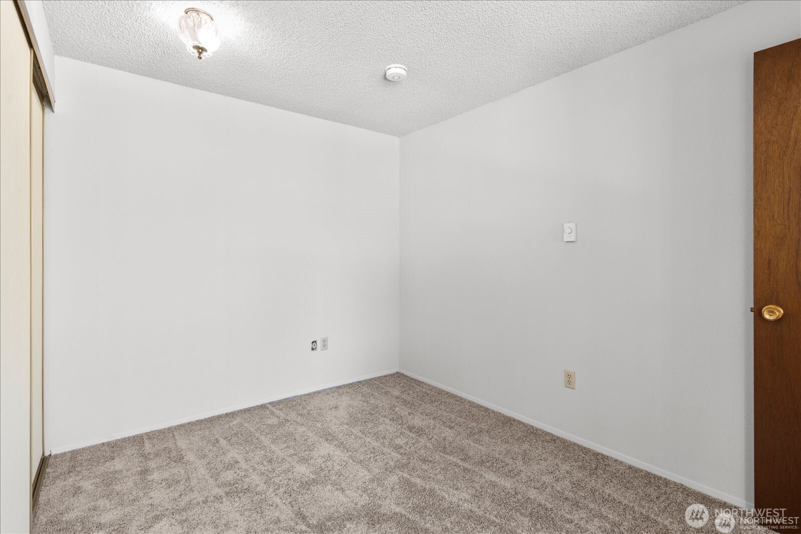 15914 3rd Place C Property Photo 21