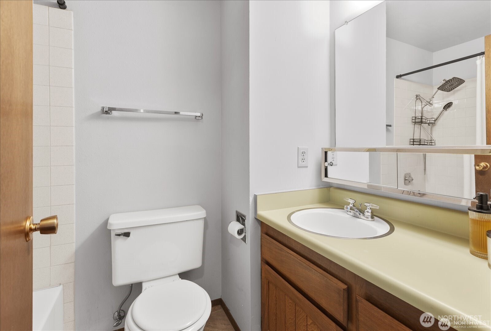 15914 3rd Place C Property Photo 22