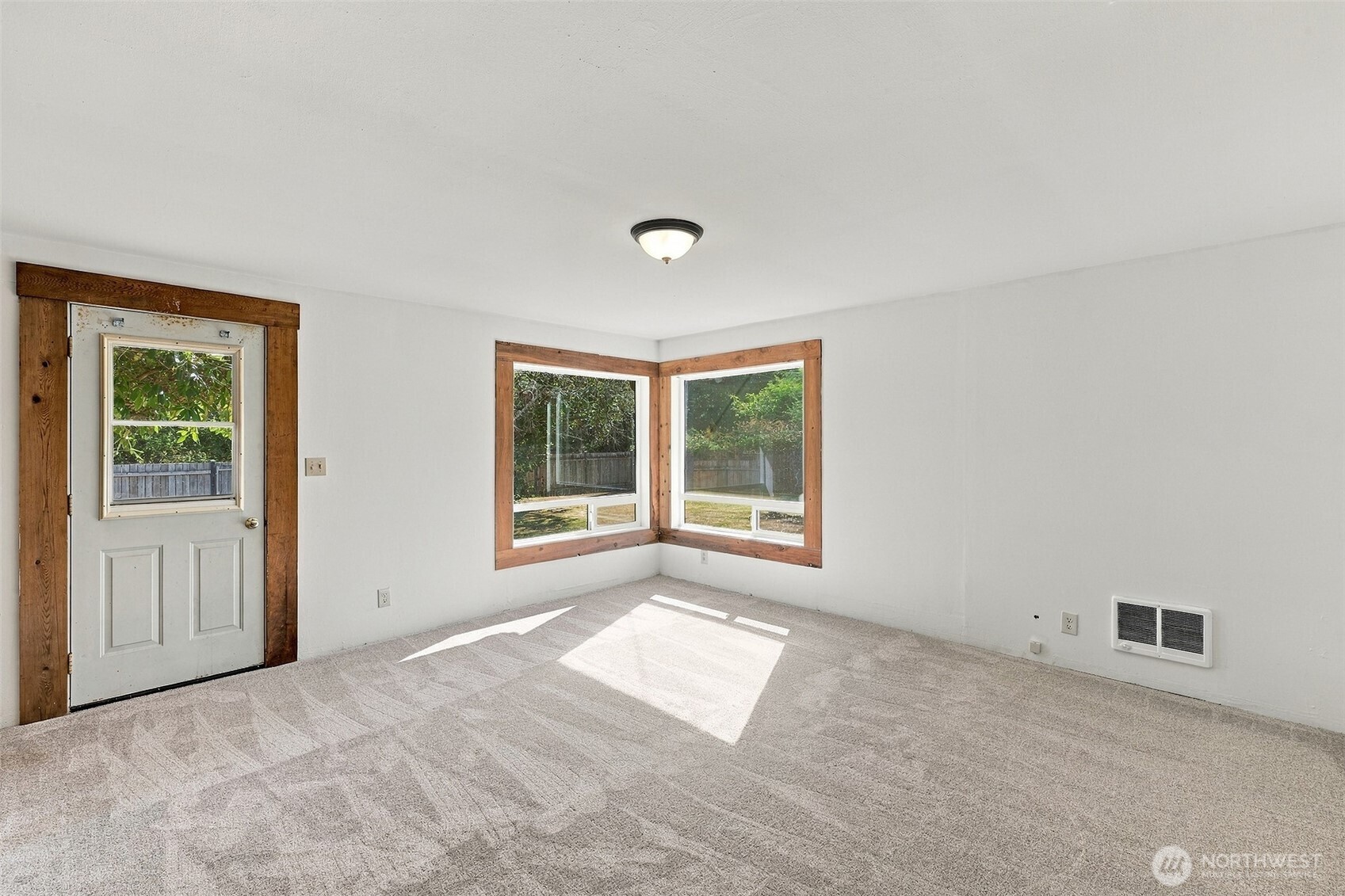 7460 Guemes Island Road Property Photo 6