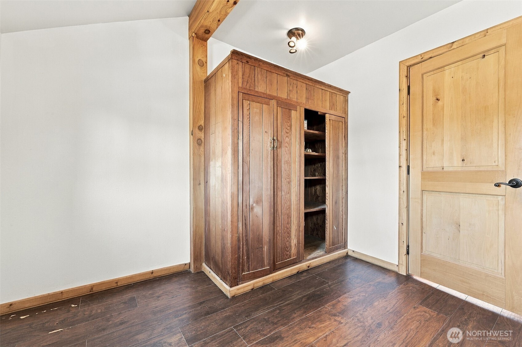7460 Guemes Island Road Property Photo 11