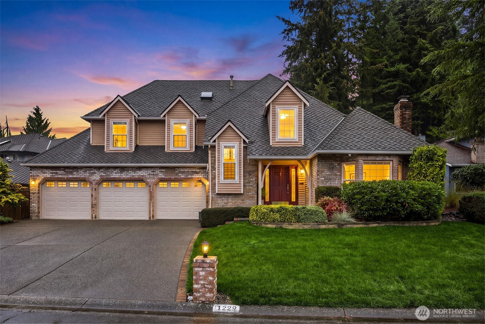 1229 142nd Place Property Photo 1