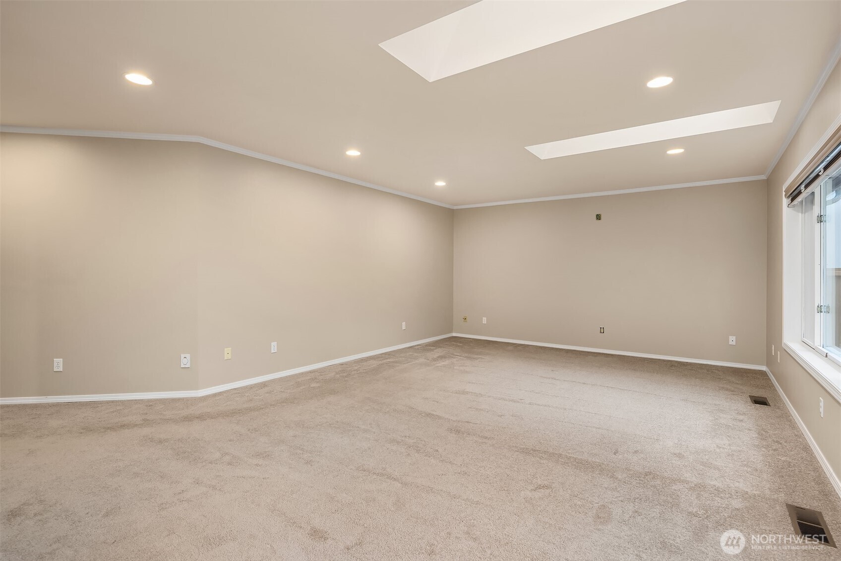 1229 142nd Place Property Photo 17
