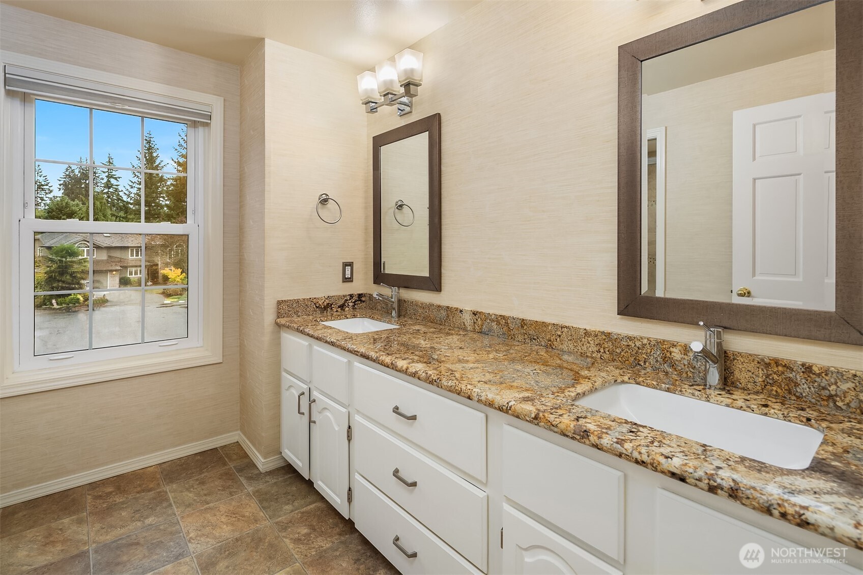 1229 142nd Place Property Photo 31
