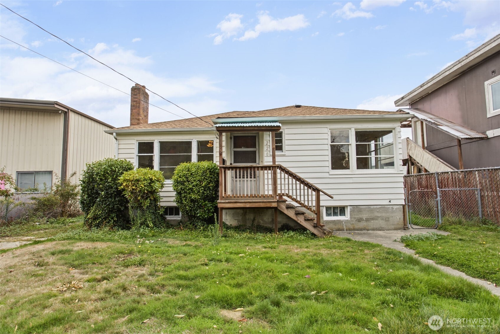 220 S Tobin Street Property Photo 2
