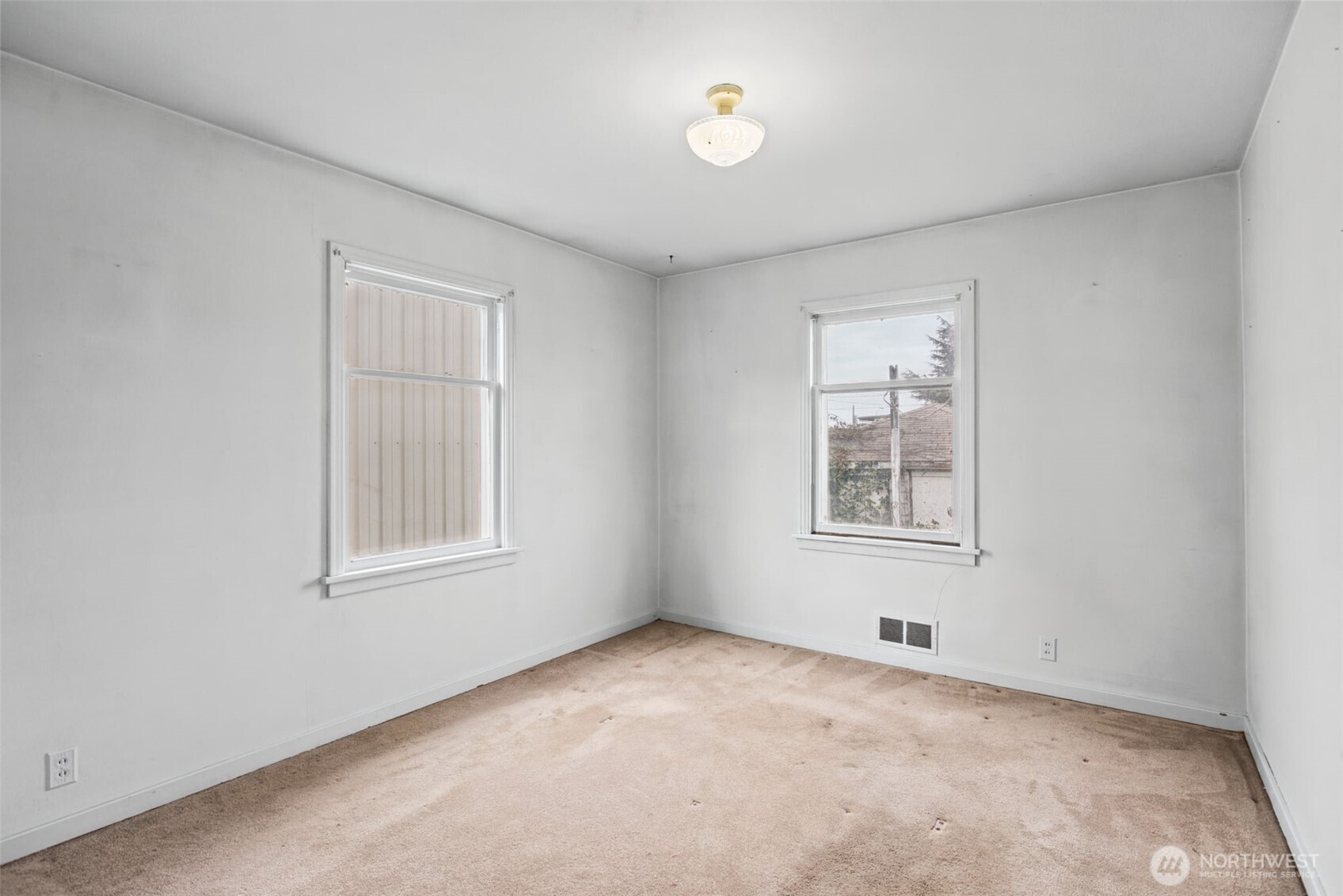 220 S Tobin Street Property Photo 25