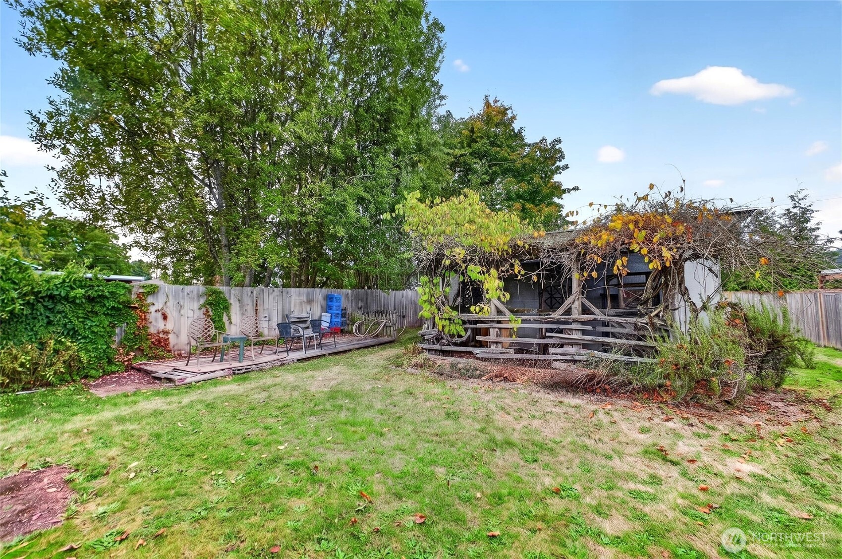 408 1/2 Kansas Street Property Photo 2