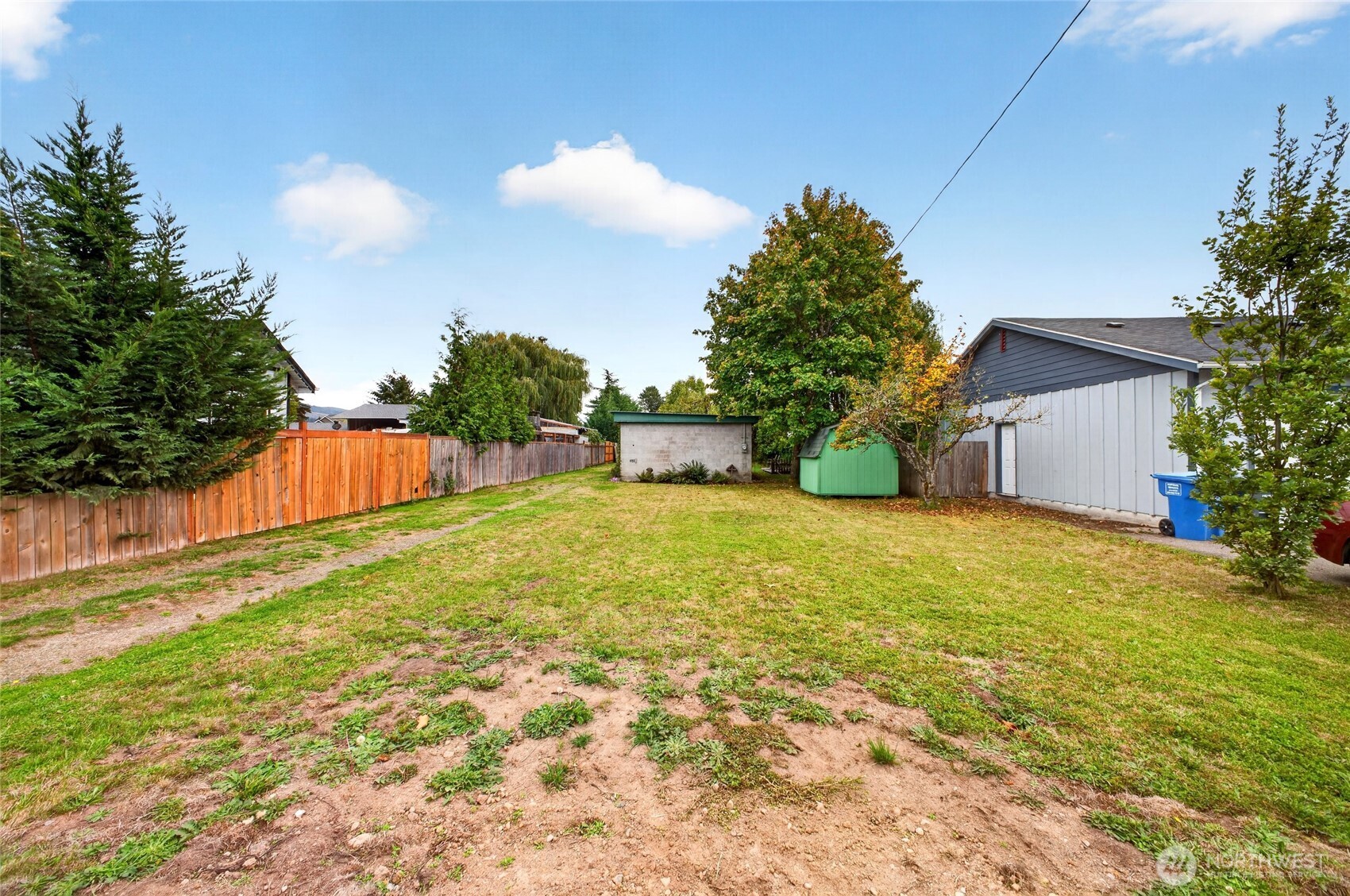 408 1/2 Kansas Street Property Photo 11