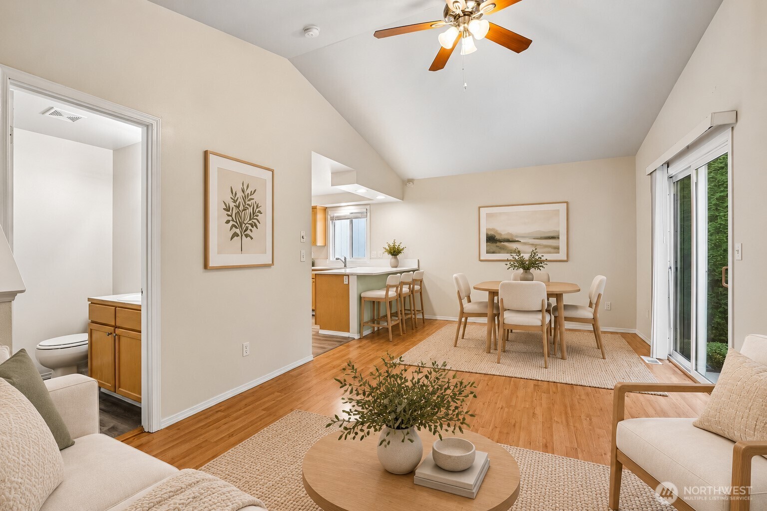 10512 56th Drive Property Photo 6
