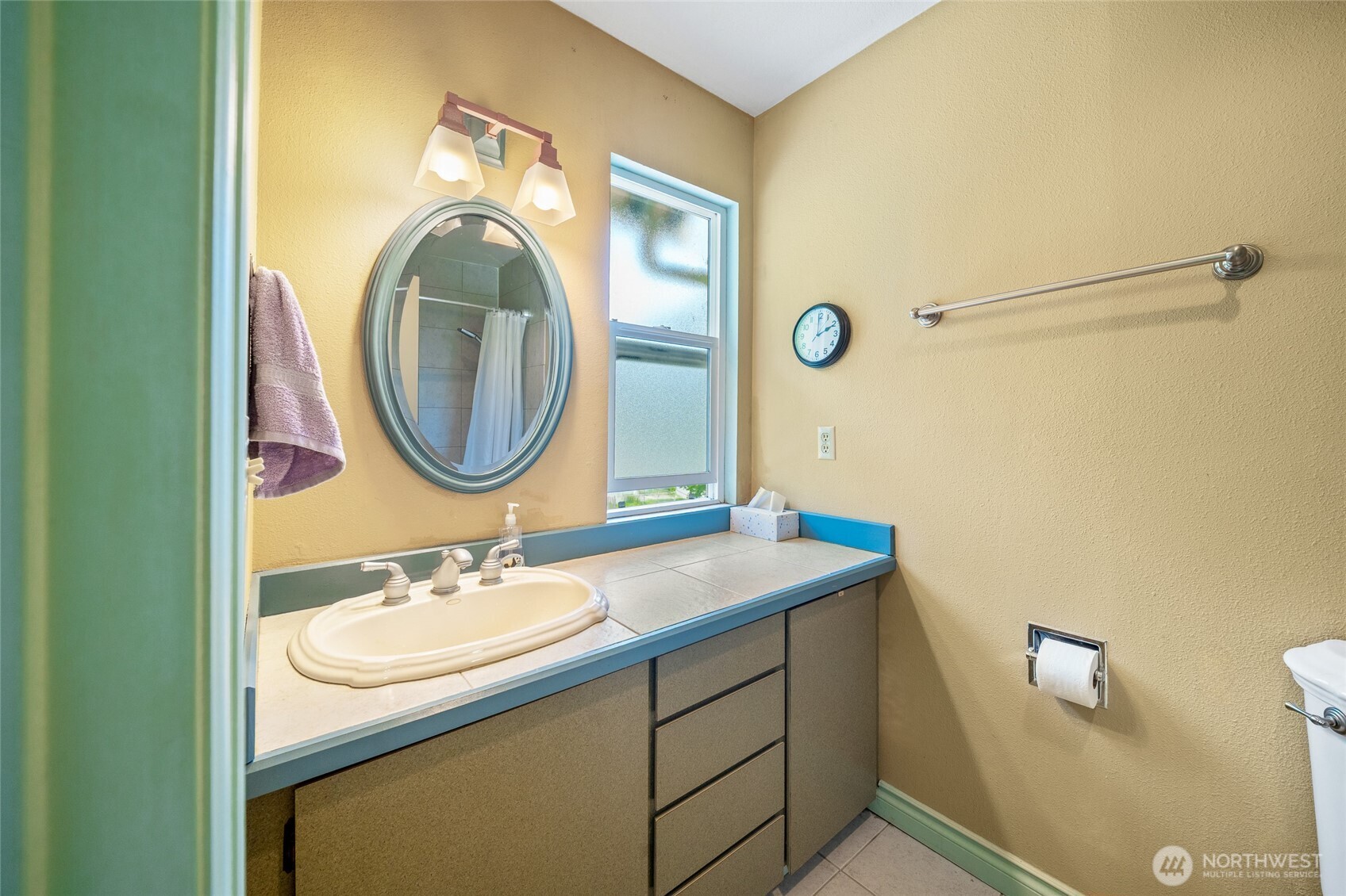 227 Lark Street E Property Photo 15
