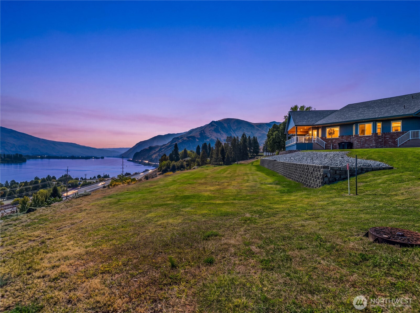 3020 Noon Way Property Photo 1
