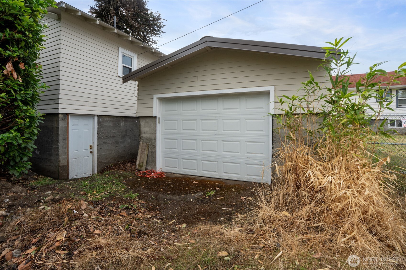 1813 S 23rd Street Property Photo 32