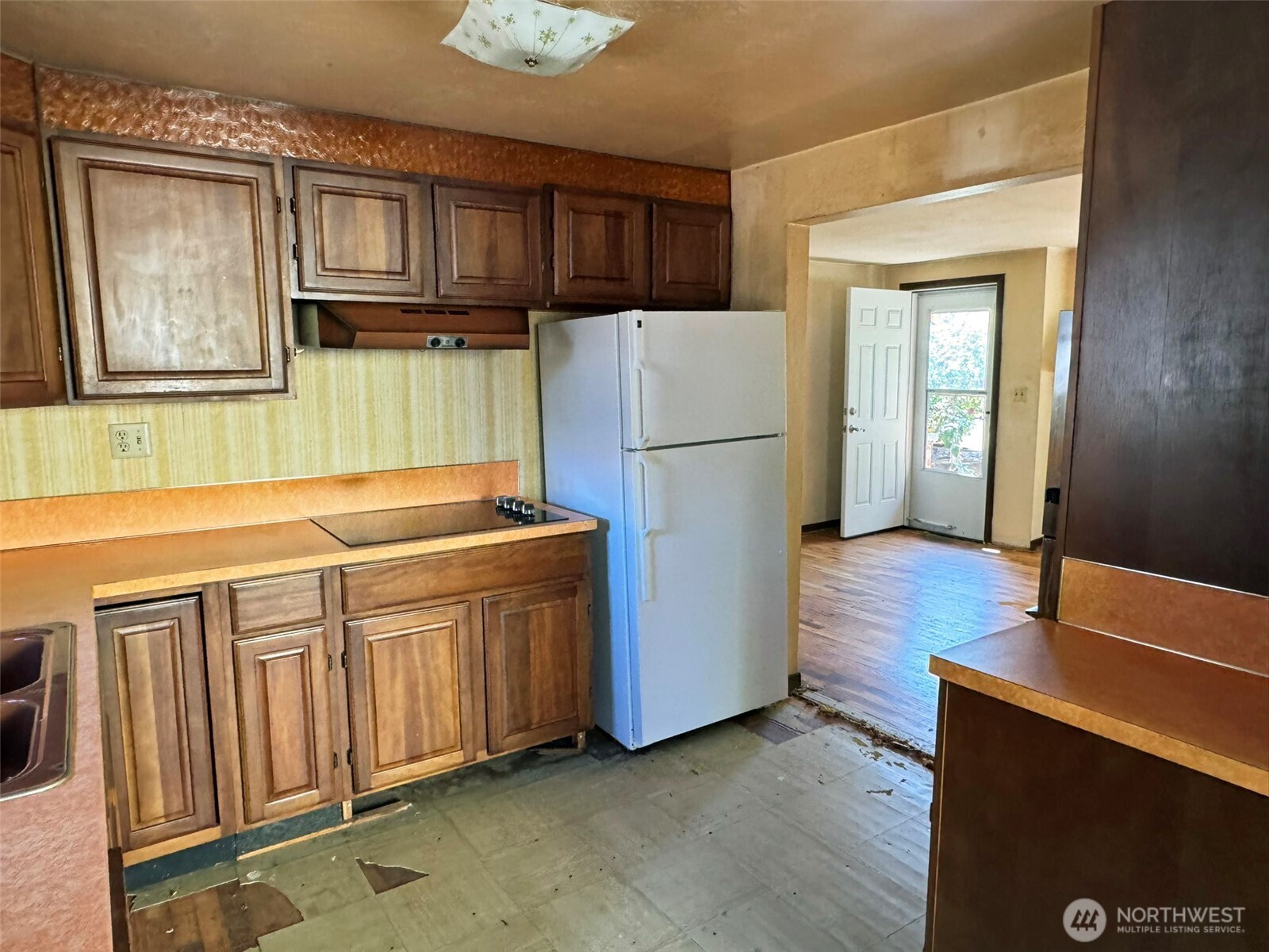 12346 1st Avenue Property Photo 6