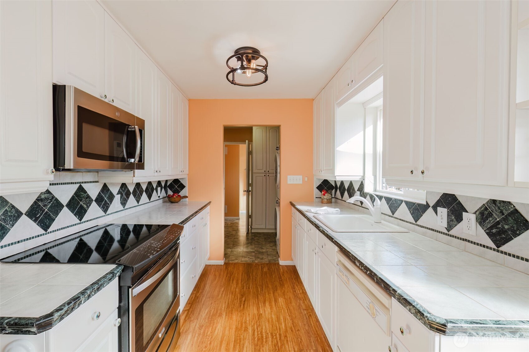 410 N Knapman Avenue Property Photo 14