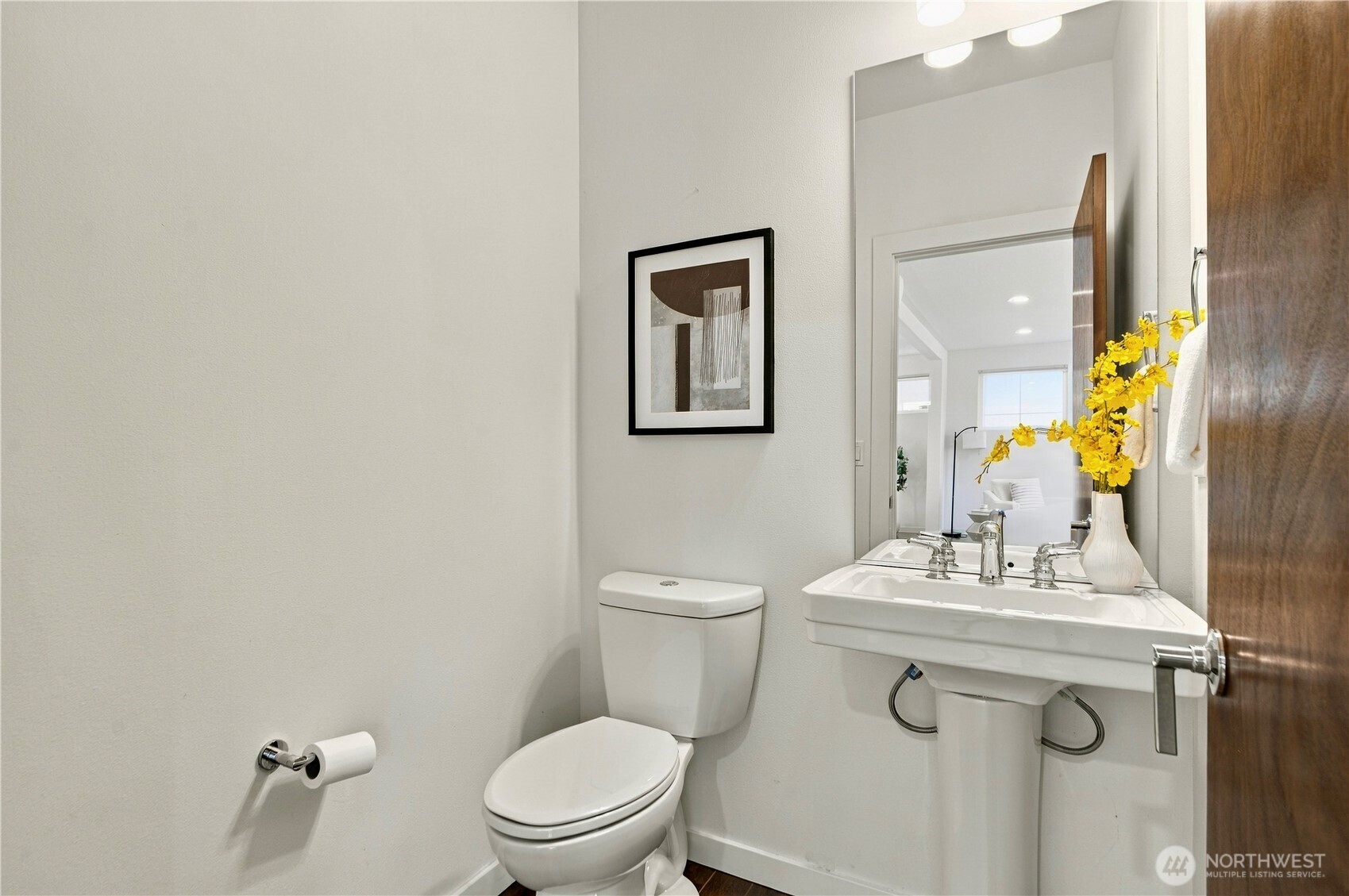 13768 Wayne Place Property Photo 11