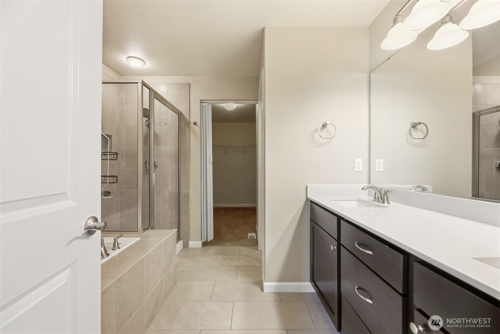 3273 Loch Ness Loop Property Photo 18
