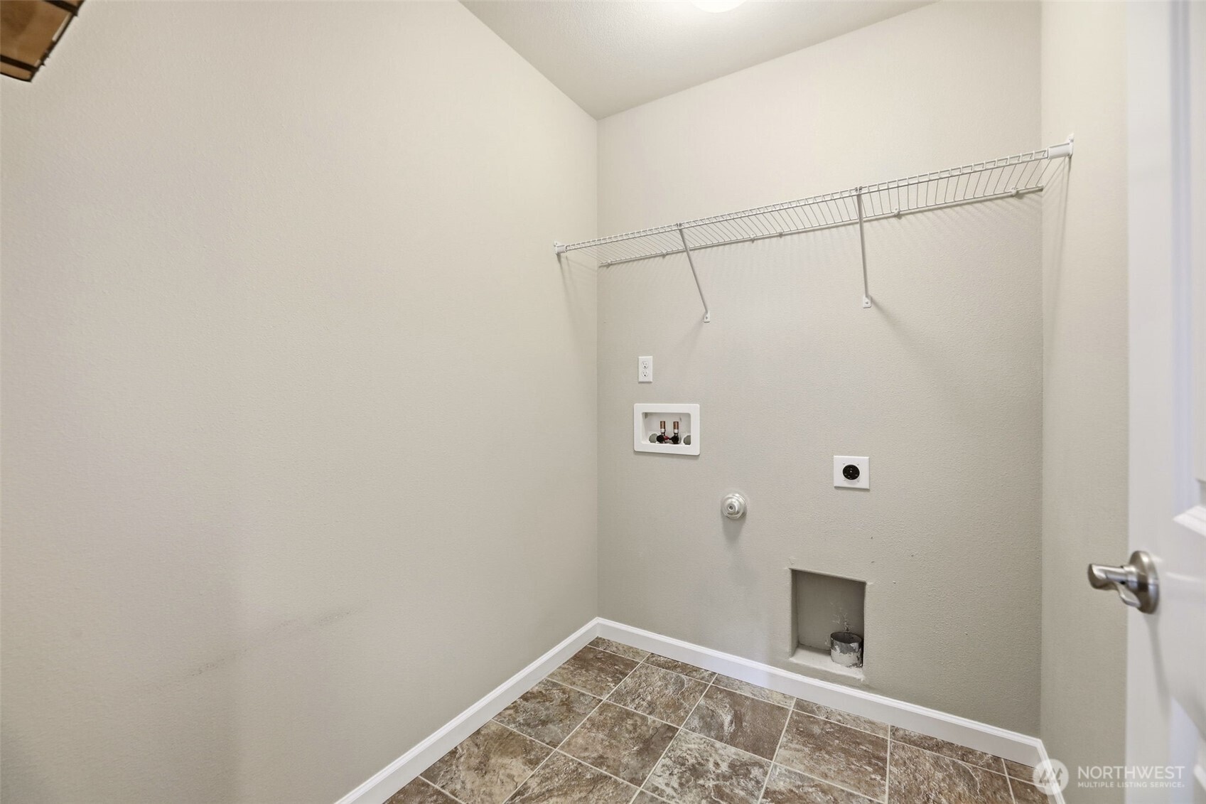 3273 Loch Ness Loop Property Photo 21