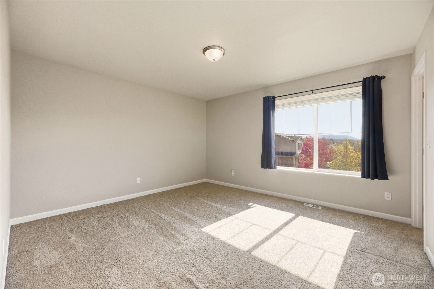 3273 Loch Ness Loop Property Photo 23