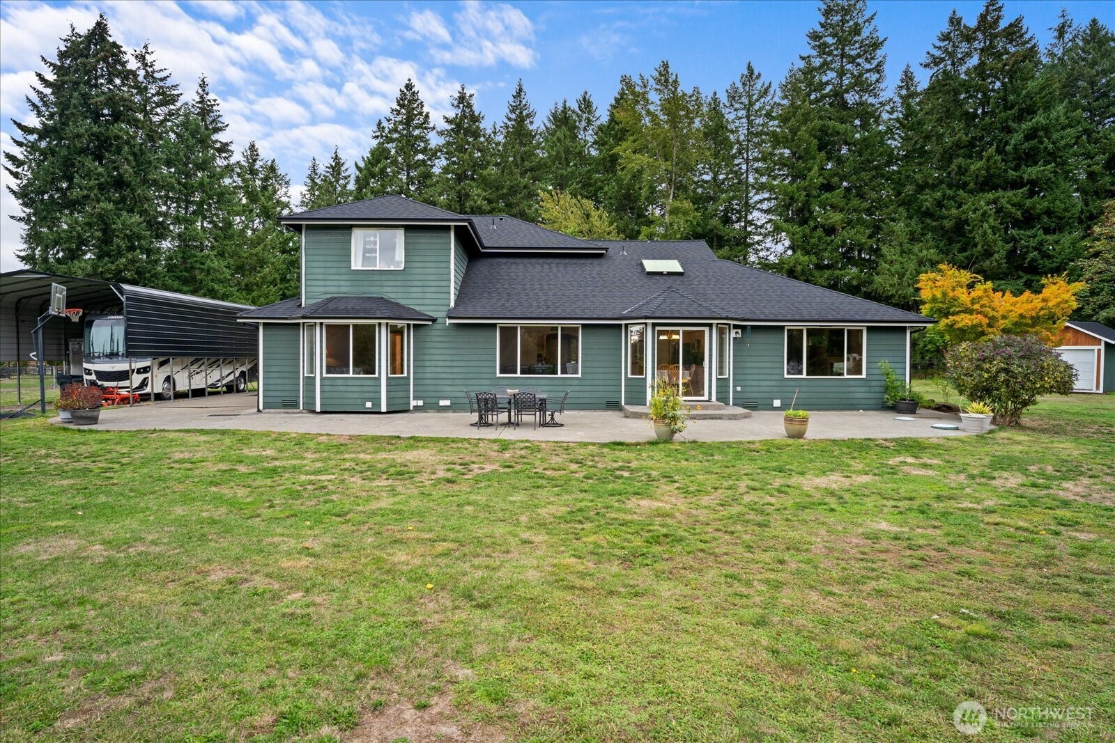 12105 229th Avenue Property Photo 3