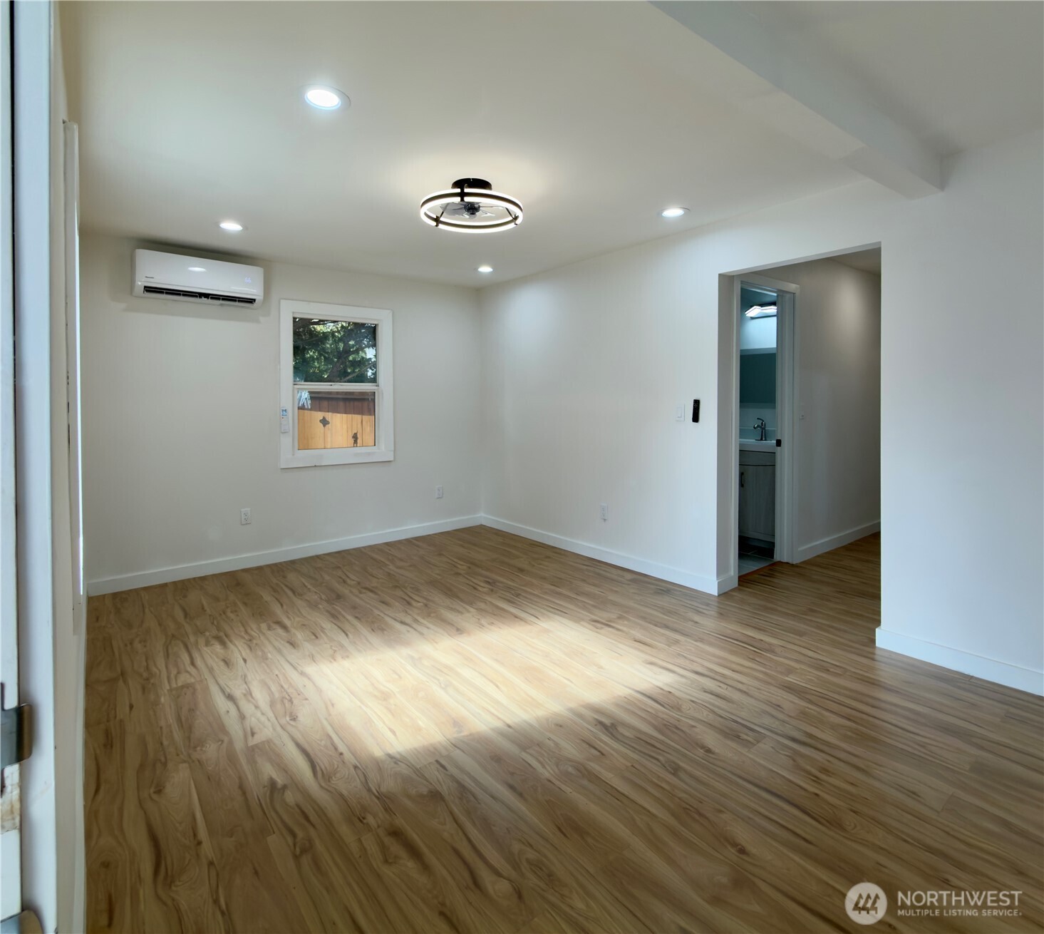 608 Sw 142nd Street Property Photo 3