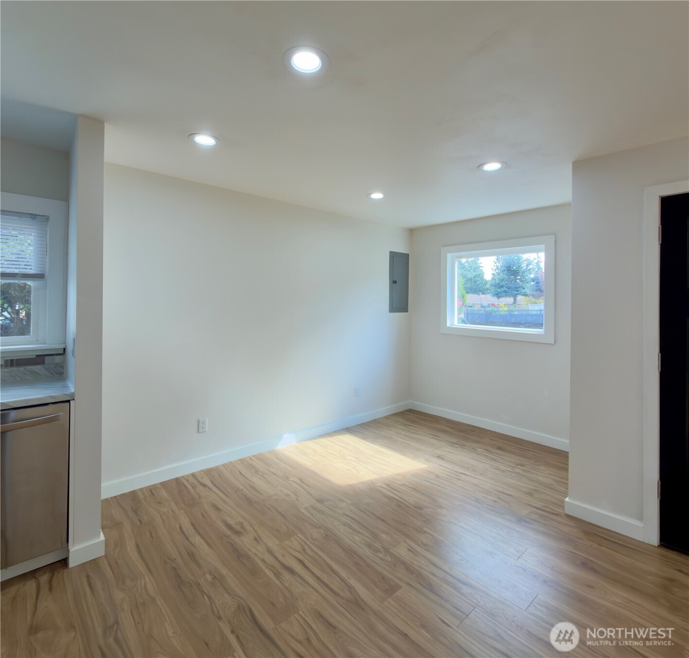 608 Sw 142nd Street Property Photo 5