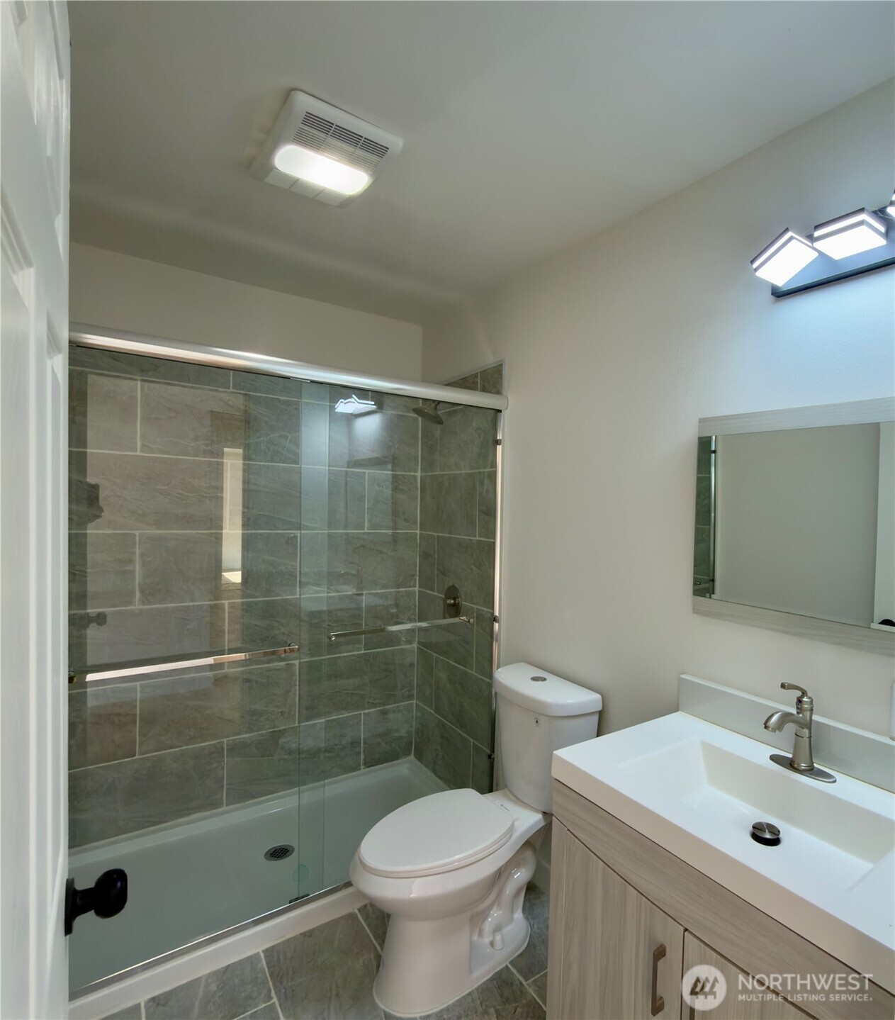 608 Sw 142nd Street Property Photo 11
