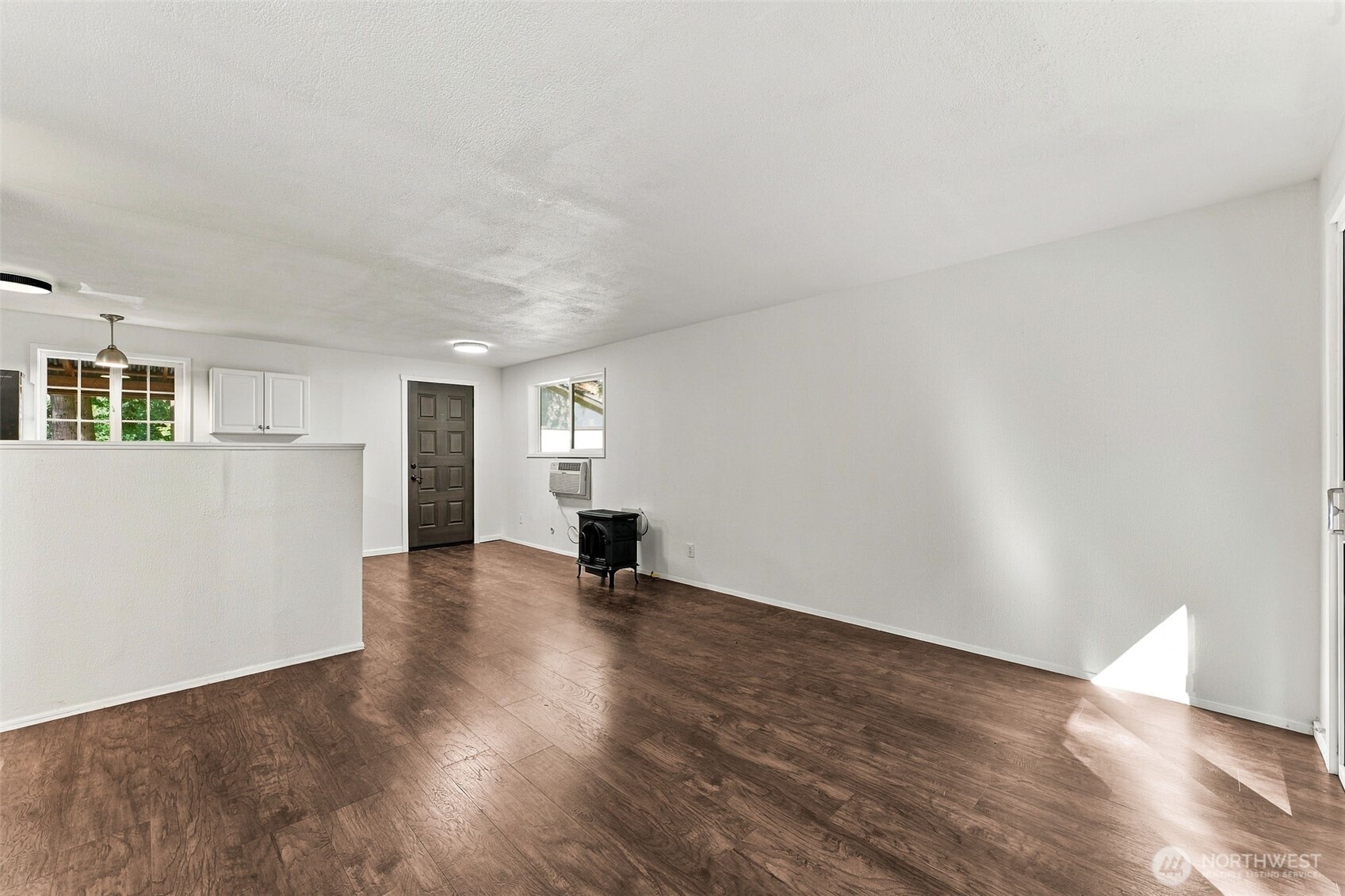 21843 Crest Lane Property Photo 11