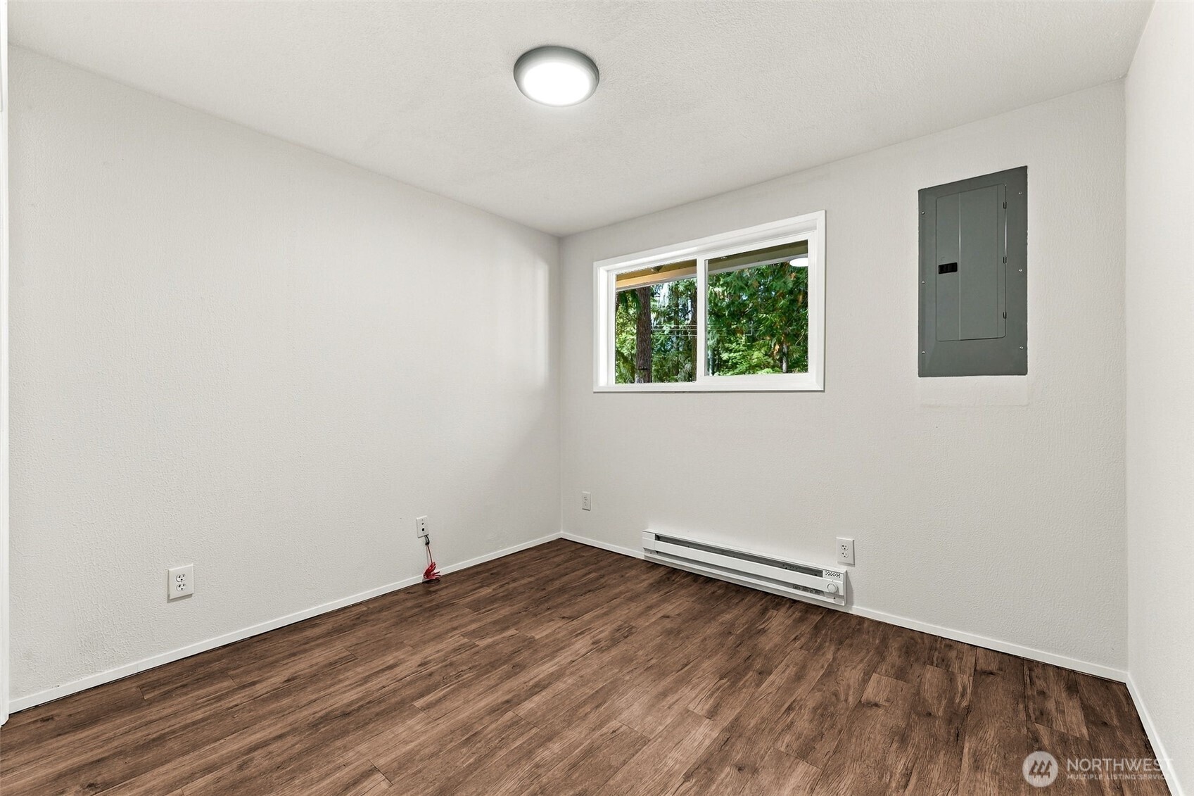 21843 Crest Lane Property Photo 13