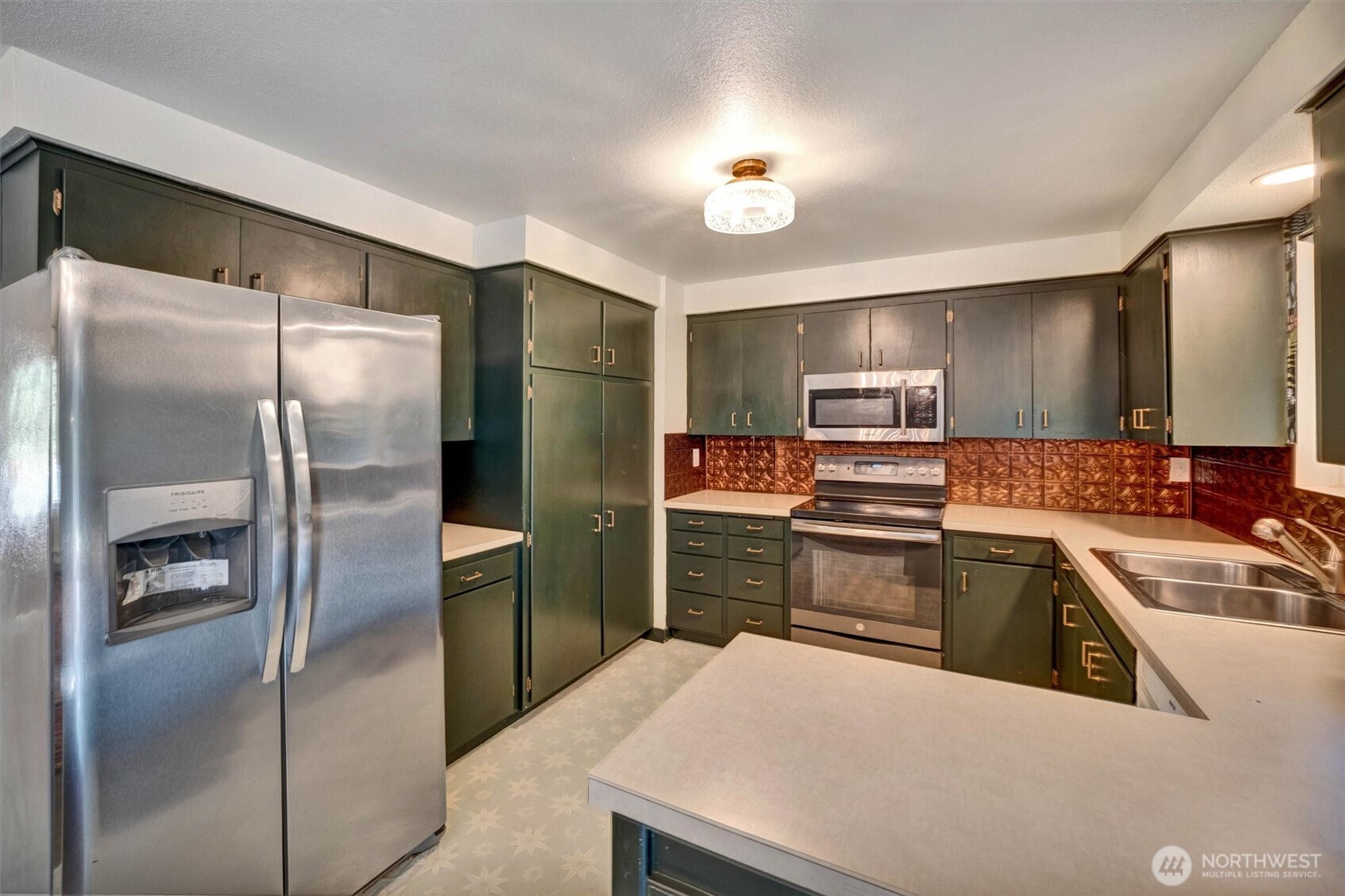 730 110th Place Property Photo 10