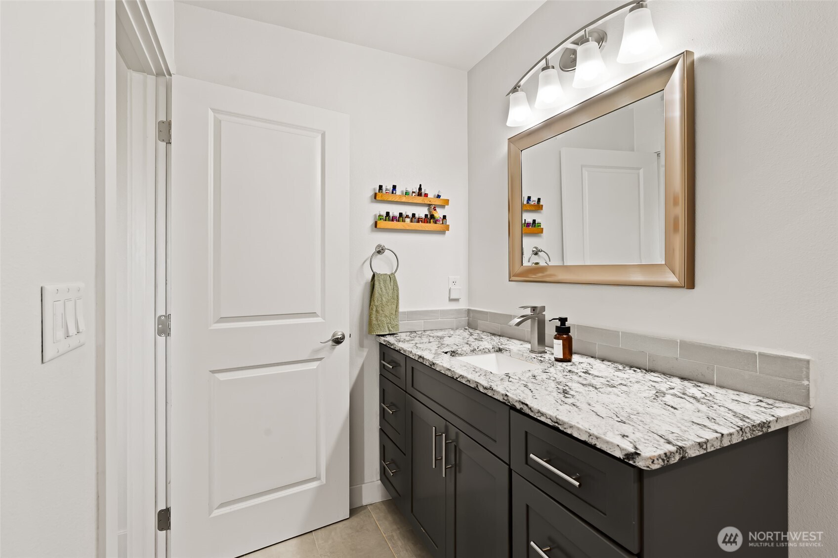 1565 Bitterbrush Drive Property Photo 25