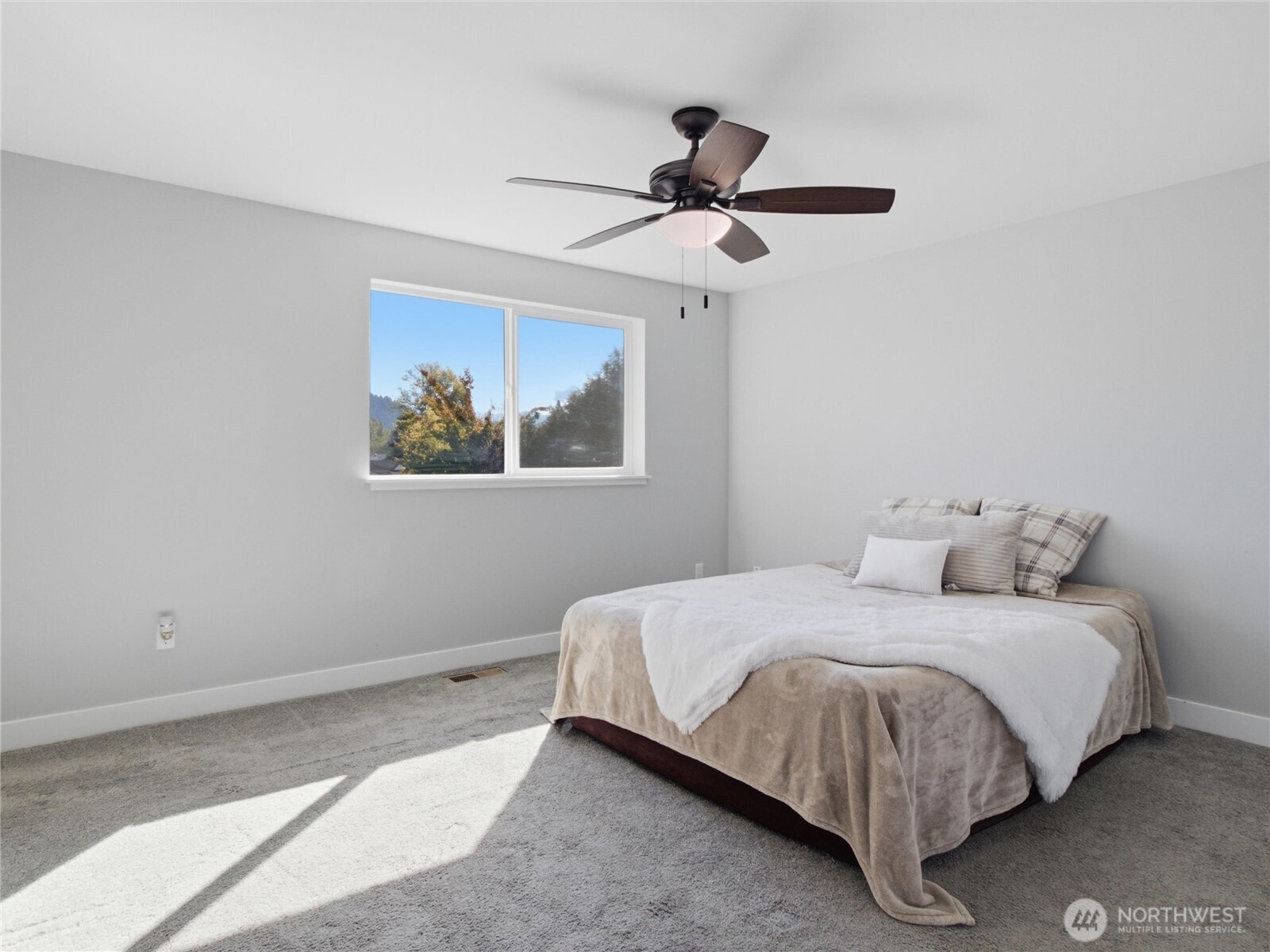864 Natalie Place Property Photo 15