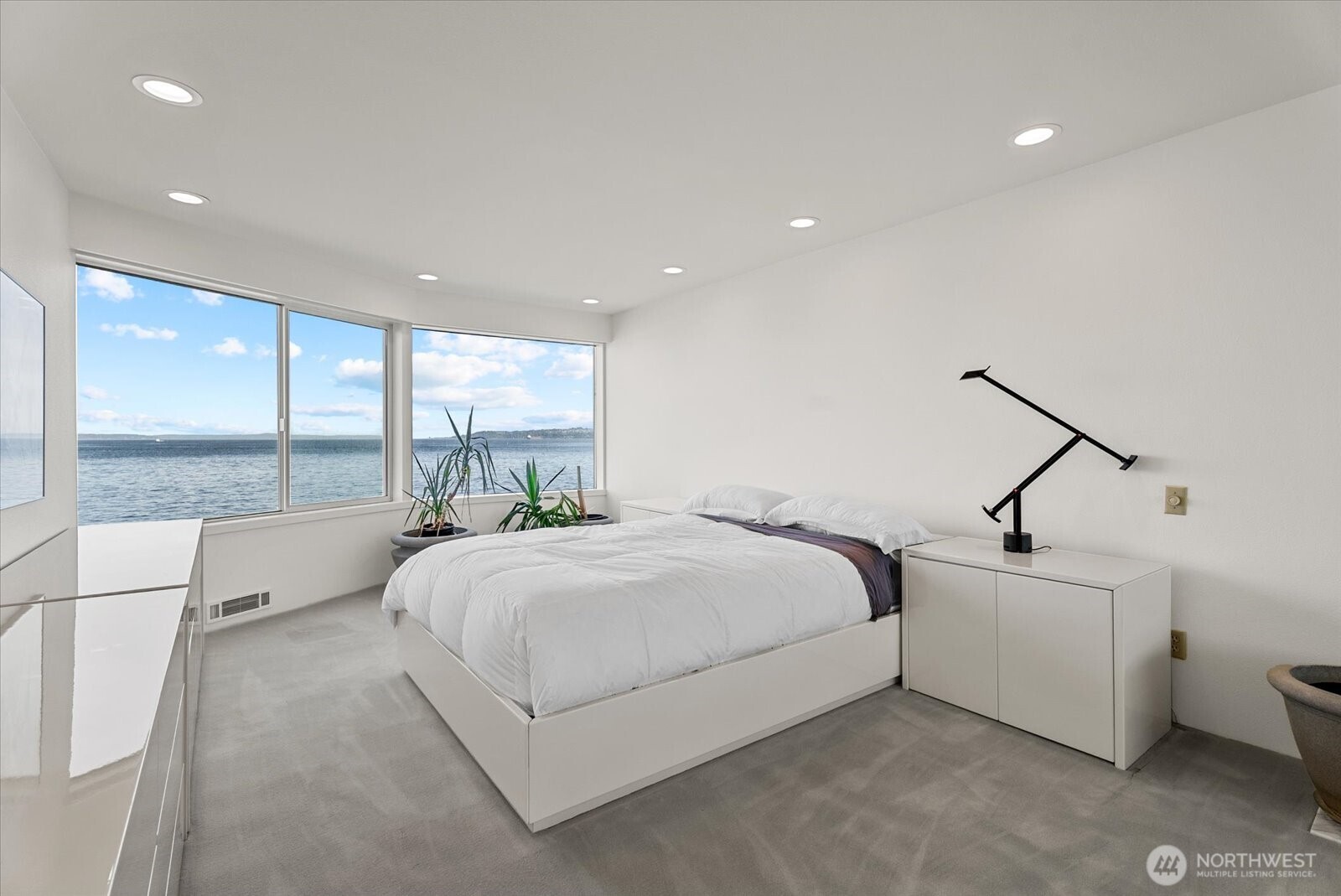 3089 Alki Avenue 2 Property Photo 17