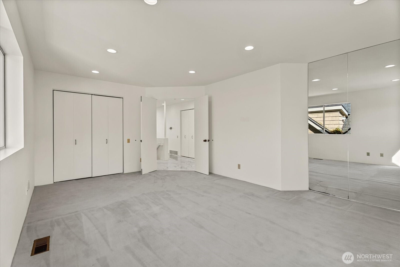 3089 Alki Avenue 2 Property Photo 22