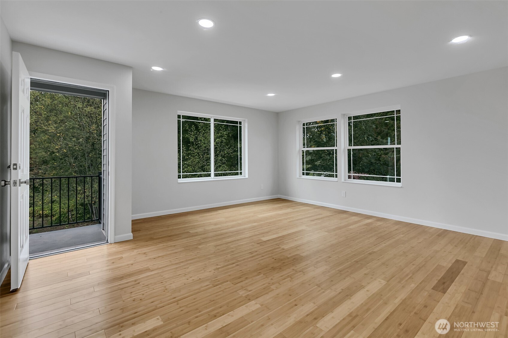 15724 King Place A Property Photo 23