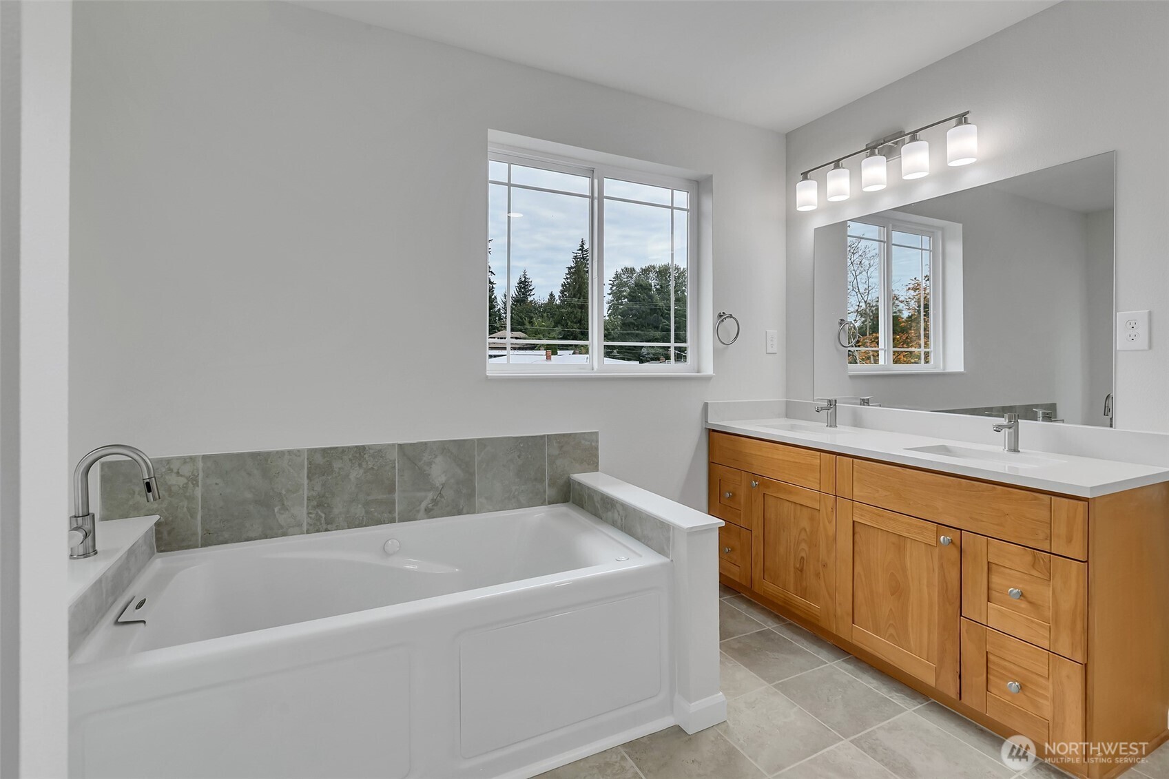 15724 King Place A Property Photo 28