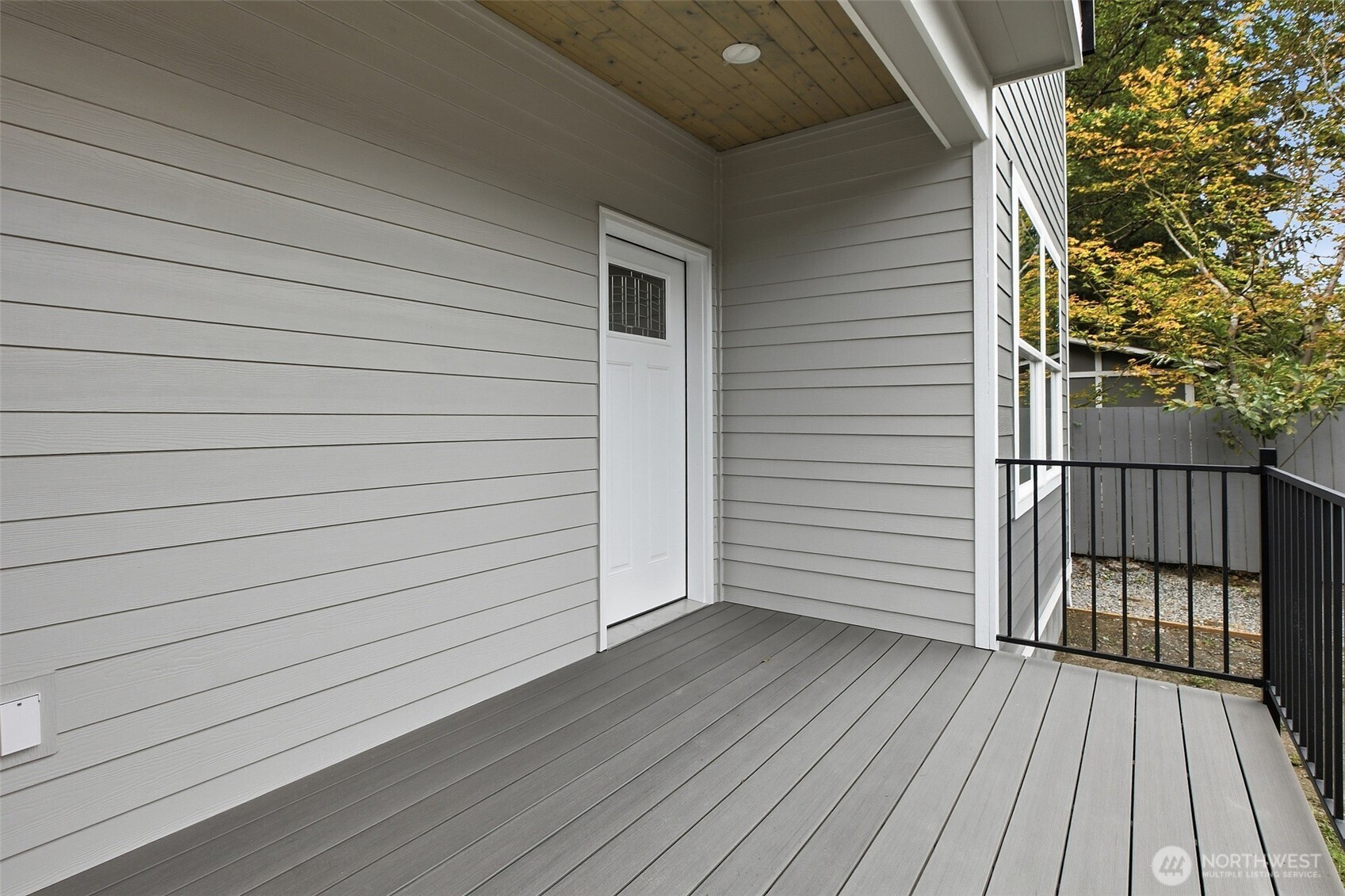 15724 King Place A Property Photo 34