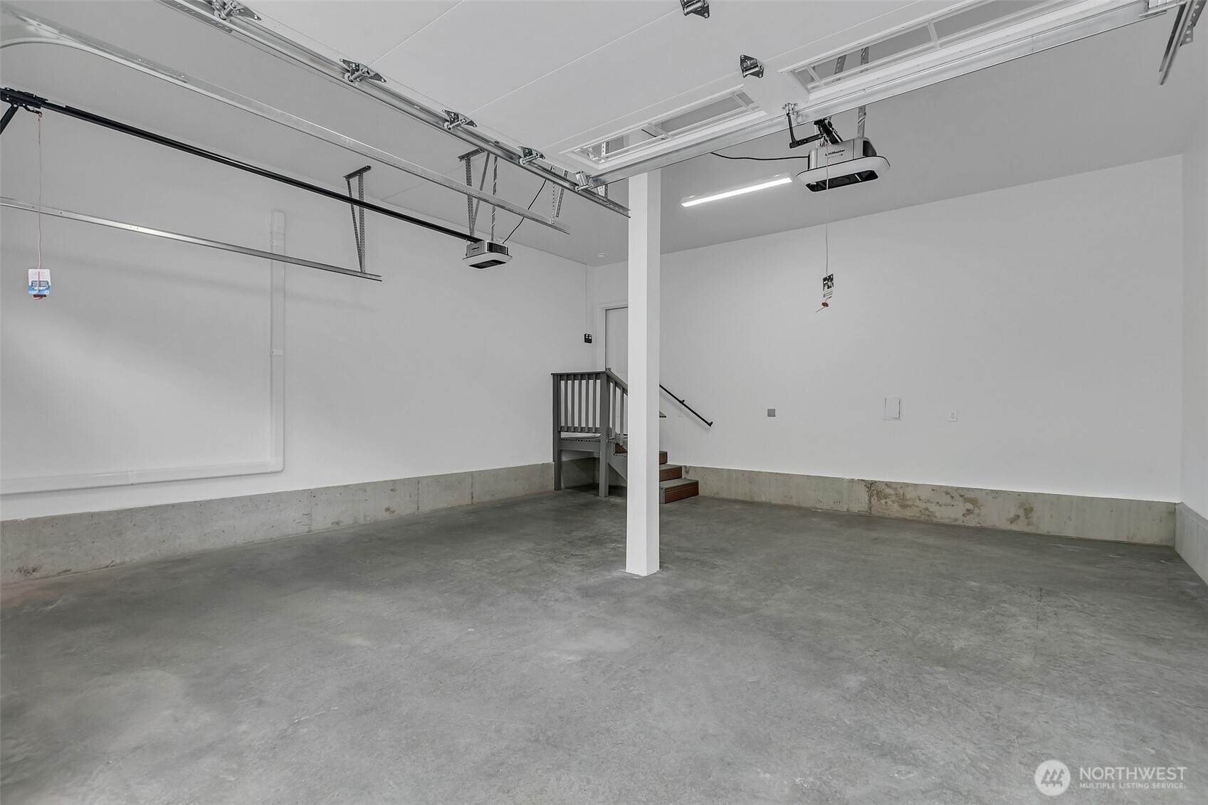 15724 King Place A Property Photo 35