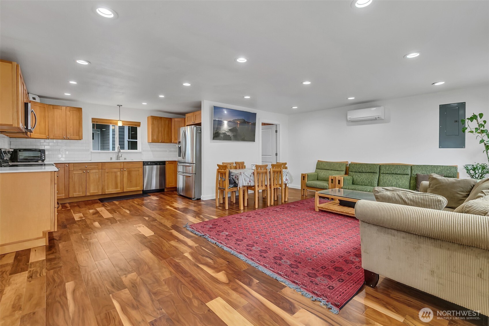 15724 King Place A Property Photo 37