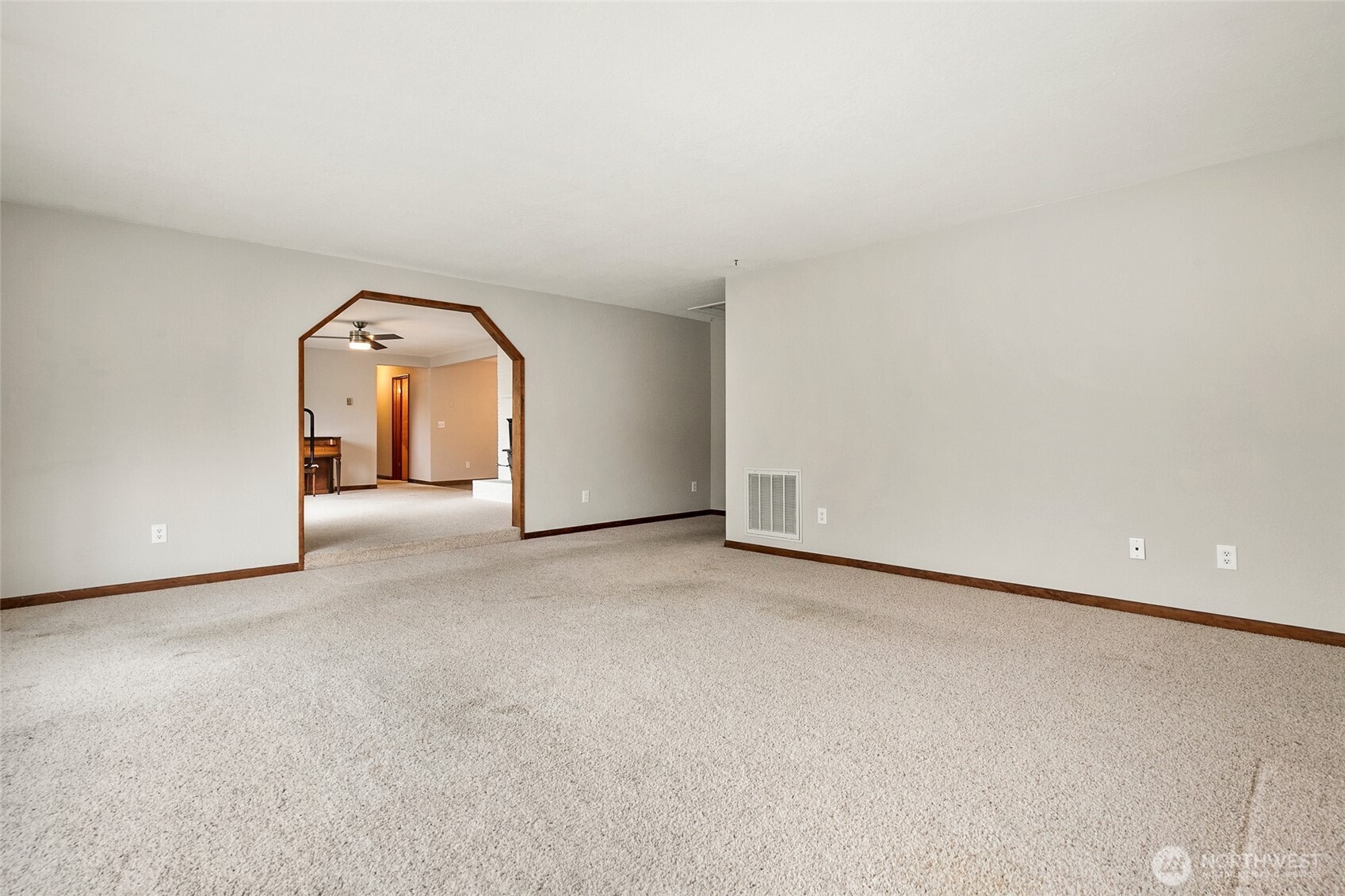 710 Kelsey Street Property Photo 8