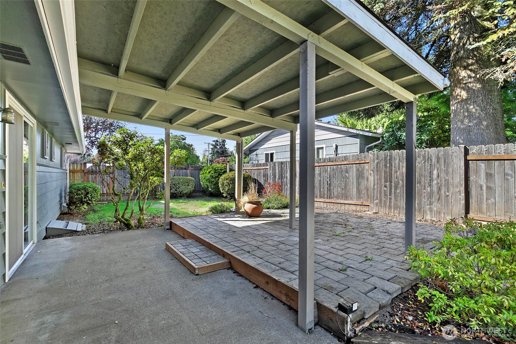 710 Kelsey Street Property Photo 33